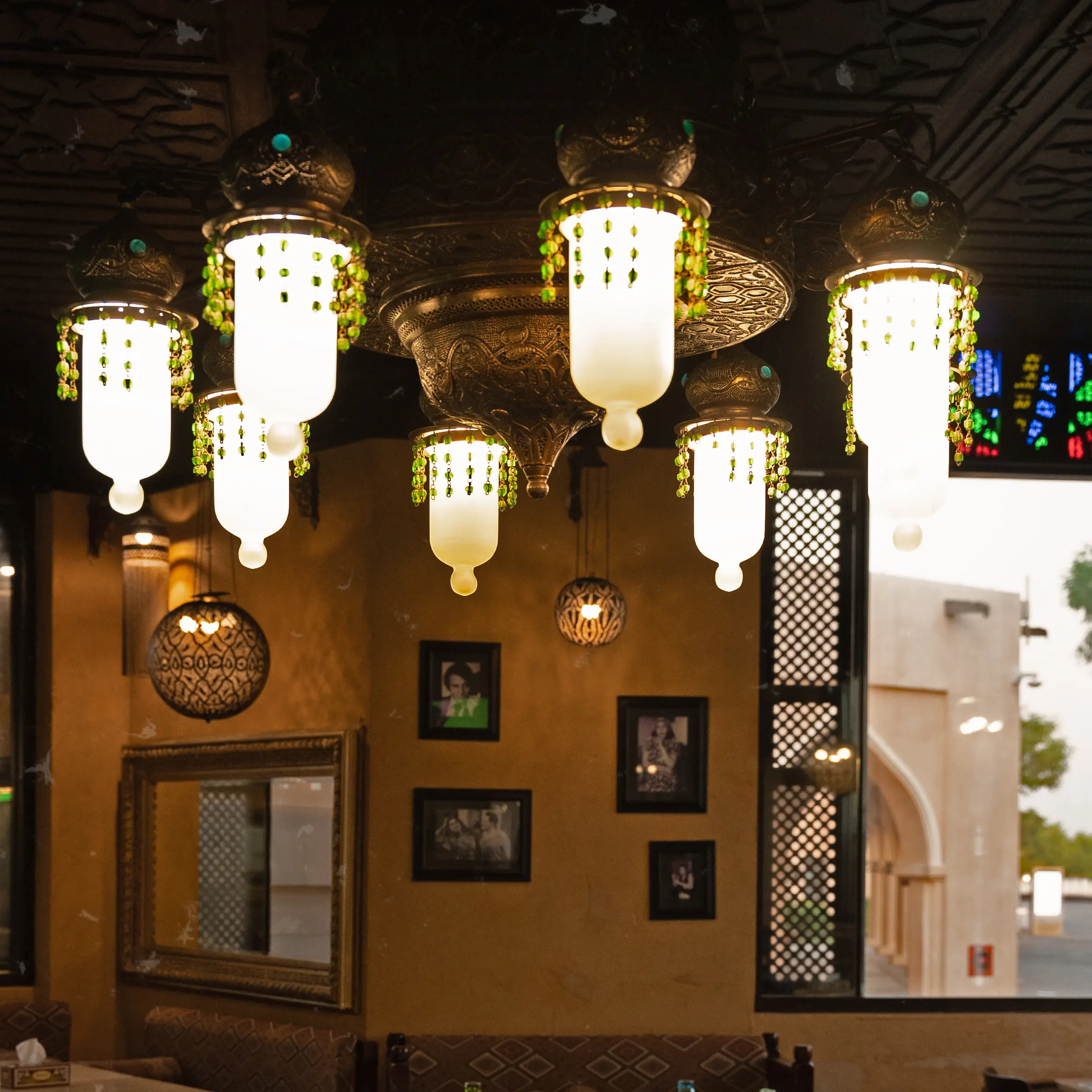 Khan Farouk Atmosphere
